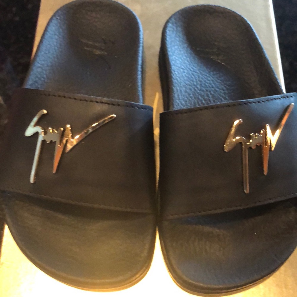 NWT Giuseppe Zanotti Toddler Slides